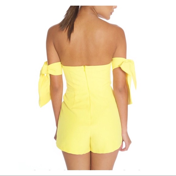 🔴 CLEARANCE YELLOW OFF THE SHOULDER PLAYSUIT - Picture 2 of 2